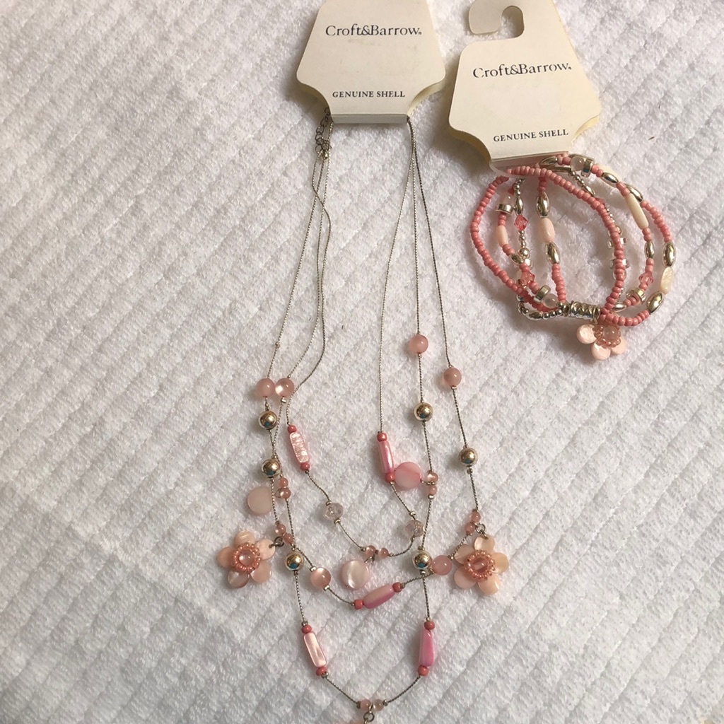 Genuine Shell Necklace And Bracelet